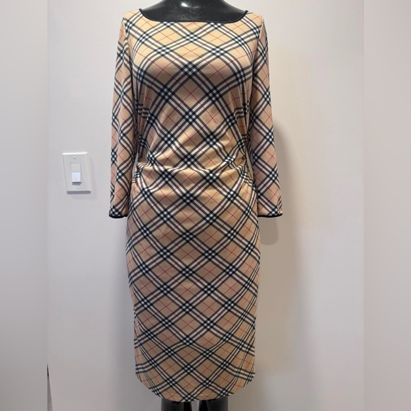 PRELOVED USED AUTHENTIC BURBERRY DRESS - Picture 1 of 7